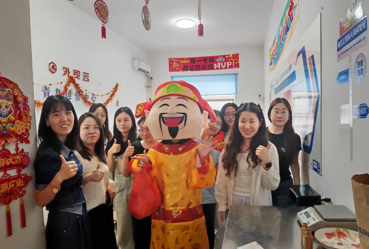 Zemeiji Zenginlik Tanrısı festivalini kutluyor