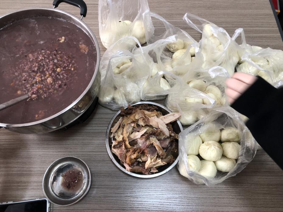 Zemeijia Çalışanları Laba Festivalini Kutladı