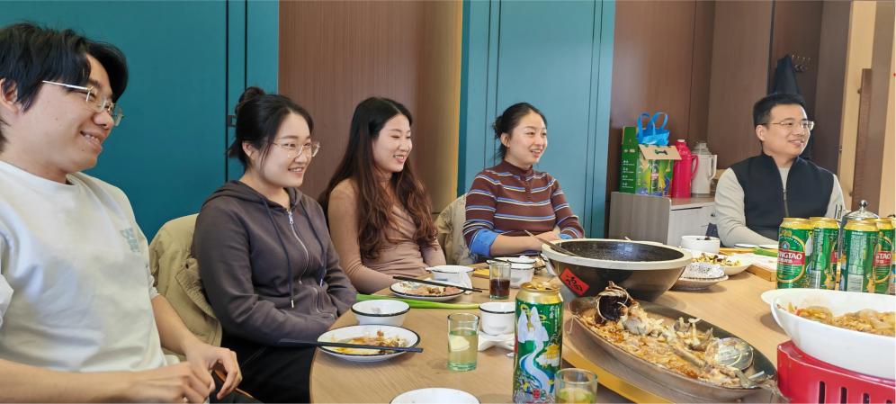 Tatil Neşesini Tamamlıyor ve Yeni Bir Başlangıç ​​Kutusunu Açıyor